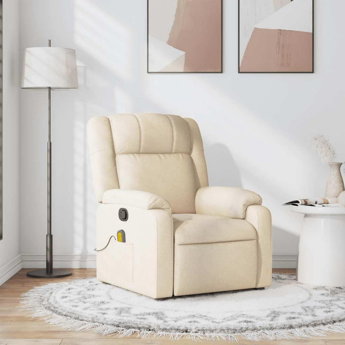 Massagesessel: Holzkonstruktion, mit Armlehnen, mit Liegefunktion, mit Fernbedienung, beige